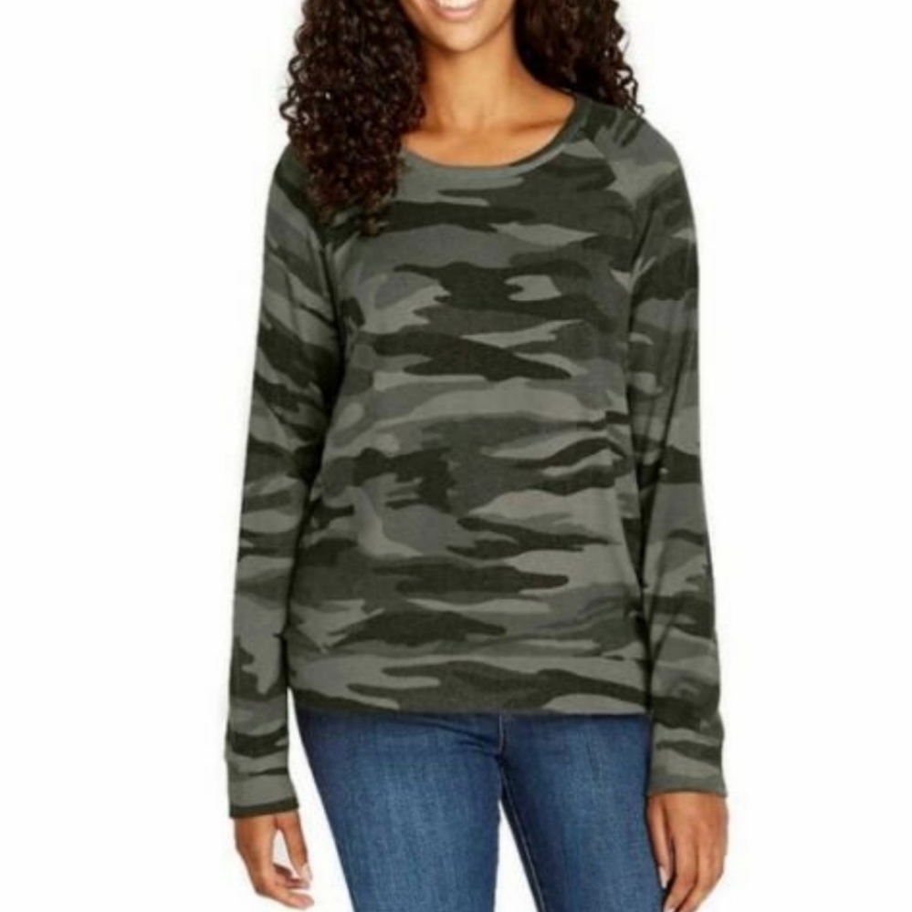 3/$30 Women's Buffalo Jeans Green Gray Camo Print Sweatshirt Sweater NWT - Med